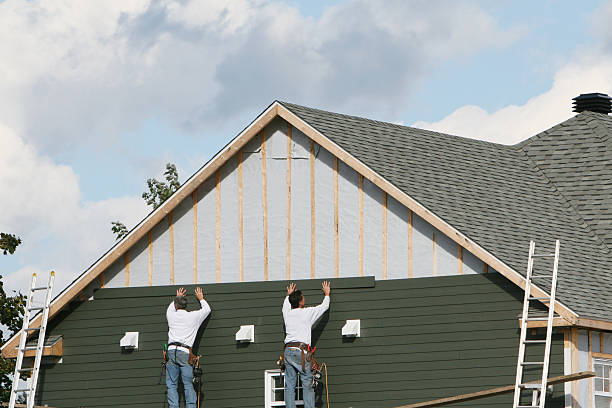 Professional Siding technician working in Neshanic Station, NJ